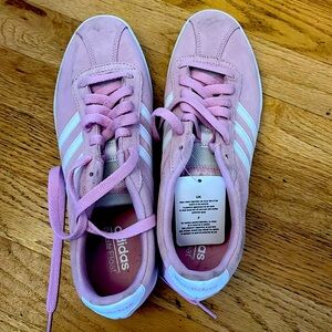 COPY - NWT Adidas sneakers